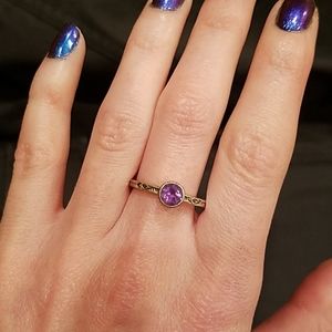 Mininal amethyst ring